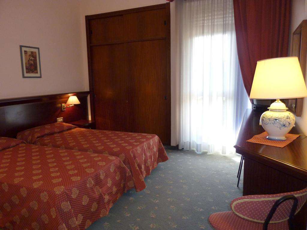 Hotel Torretta Montecatini Terme Værelse billede